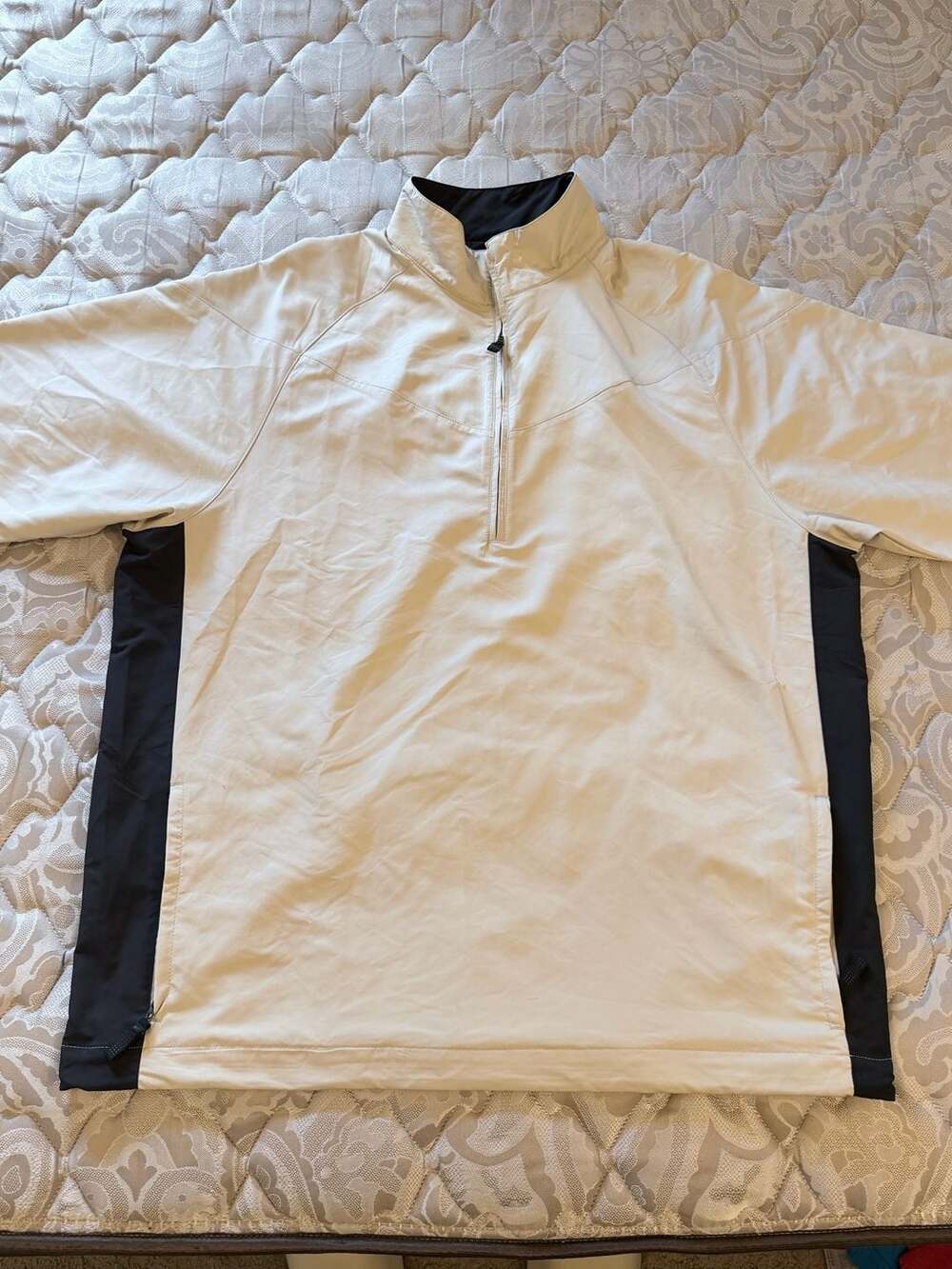 Nike Golf Men's XL Beige Black Short Sleeve 1/4 Zip Windbreaker Jacket